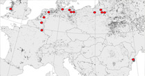Karte des Untersuchungsgebiets in Graustufen mit roten Punkten, die die genauen Orte markieren.